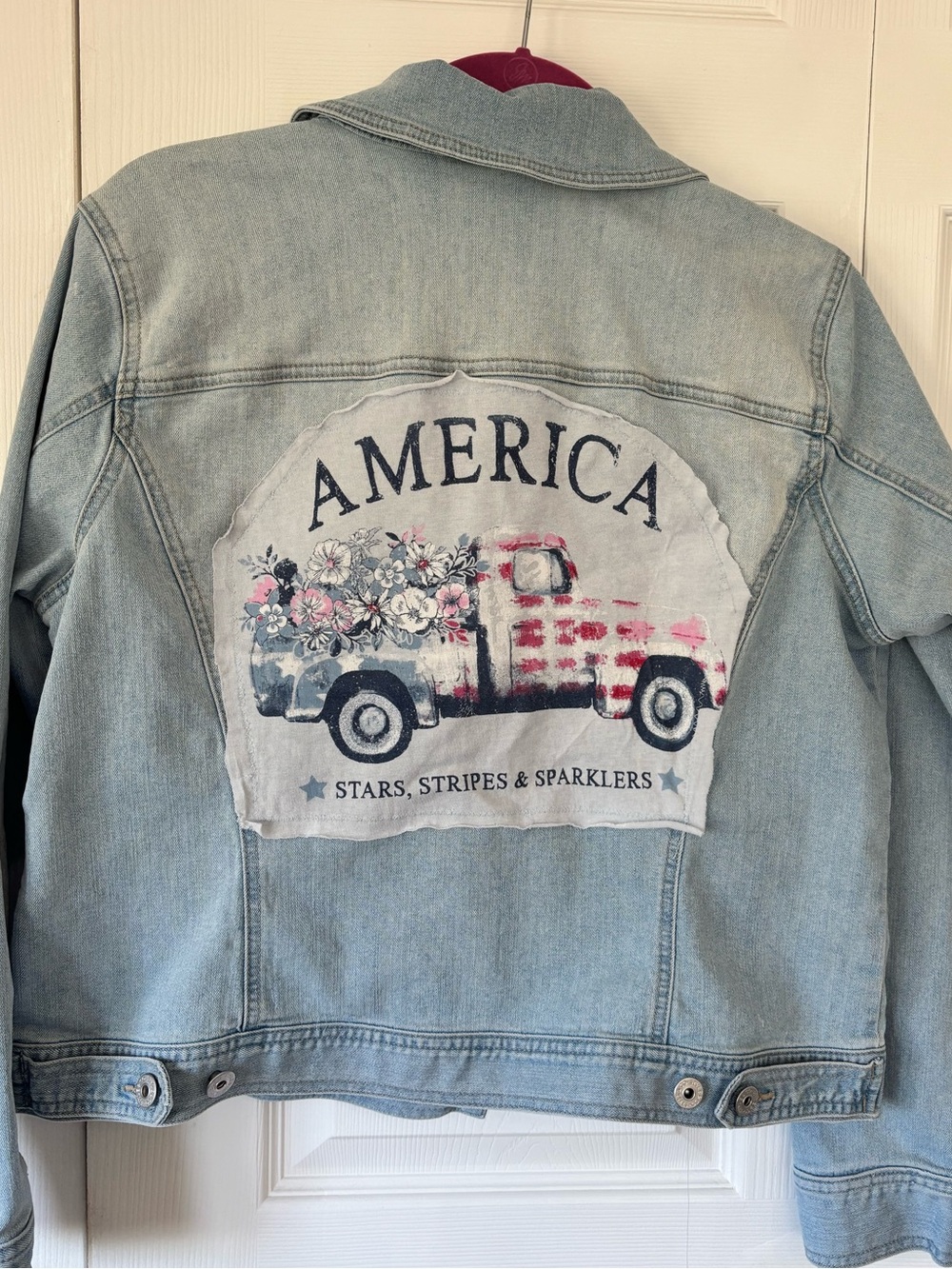 Style & Co XL Upcycled Light Wash Denim Jacket Americana Floral Truck Appliqué - Picture 1 of 11